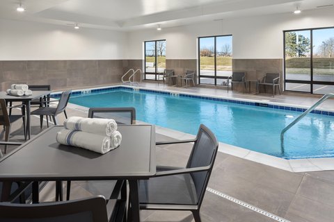 Courtyard by Marriott Bettendorf photo 3