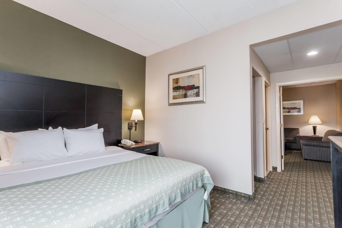 Ramada by Wyndham Newburgh/West Point photo 2