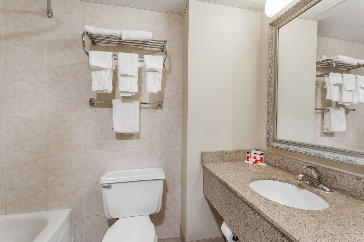 Ramada by Wyndham Newburgh/West Point photo 3