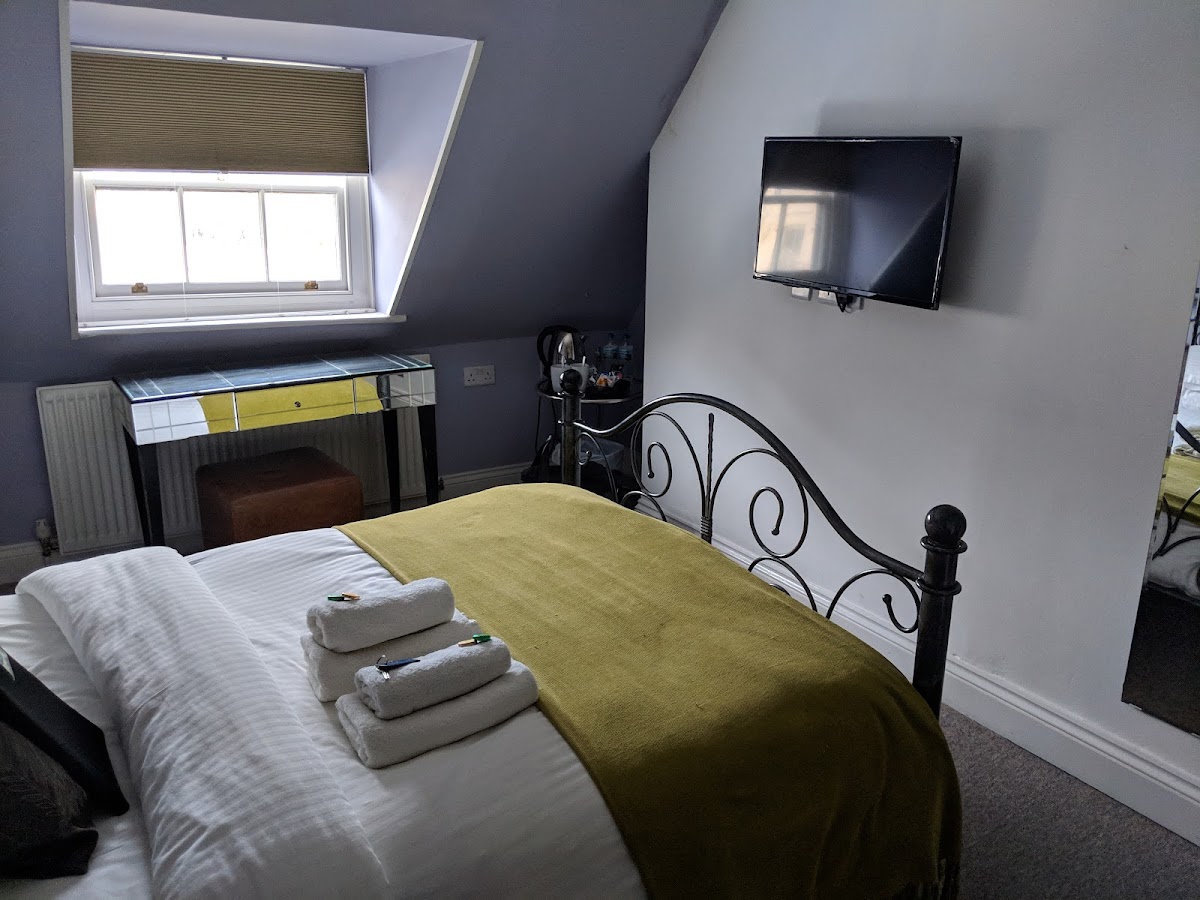 kempfield house hotel & saint James pub photo 3