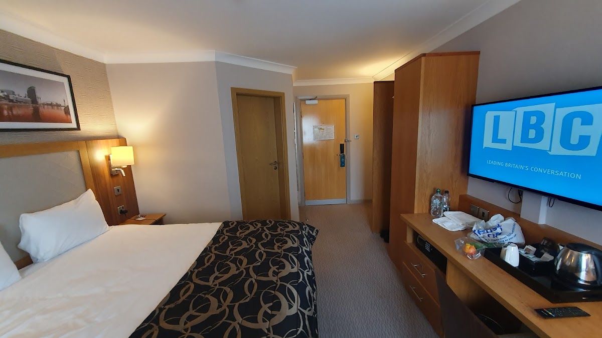 Clayton Hotel Manchester Airport photo 2