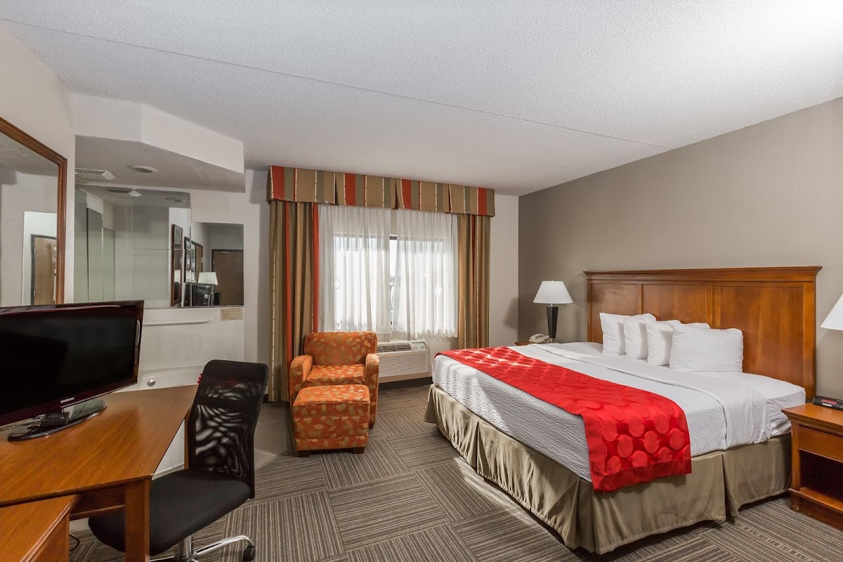 Ramada by Wyndham Platte City KCI Airport photo 2