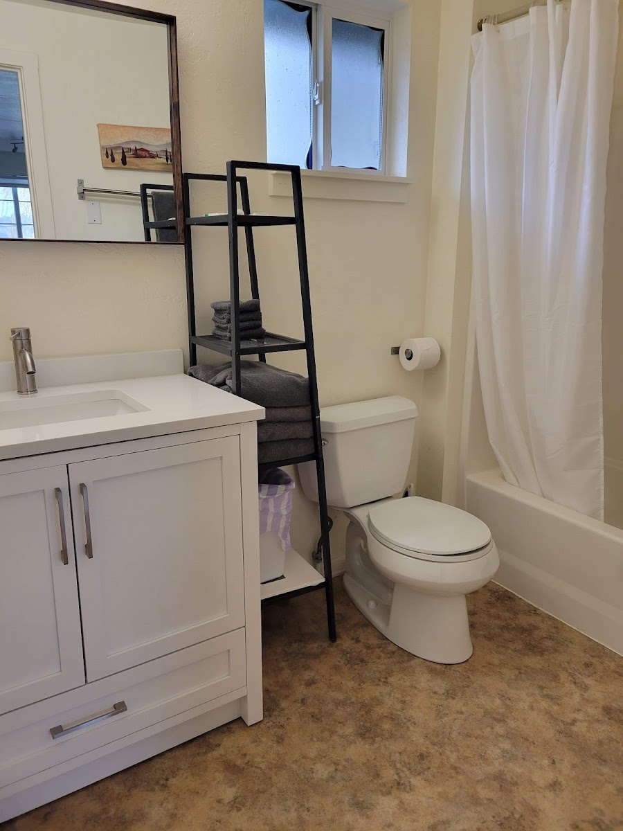 Hood River Suites Hotel Extended Stay photo 2