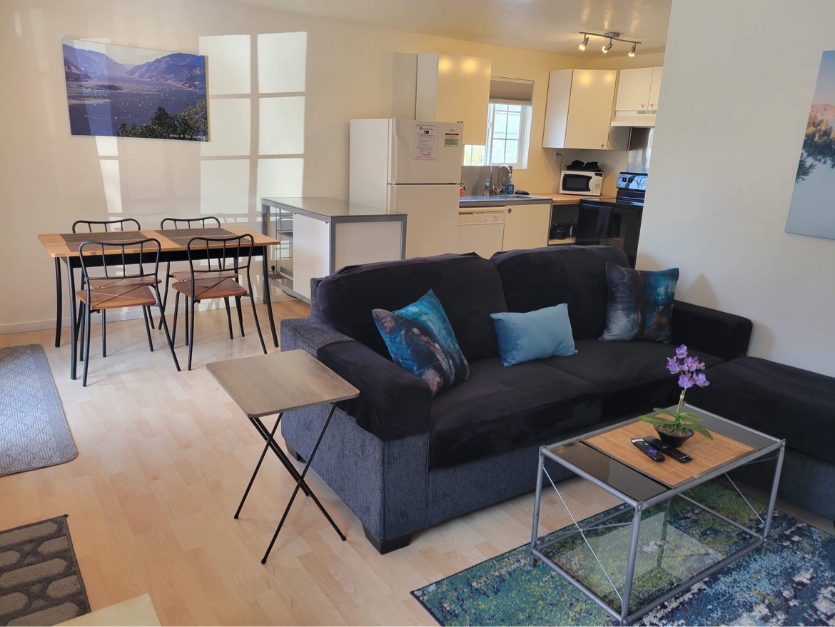 Hood River Suites Hotel Extended Stay photo 3