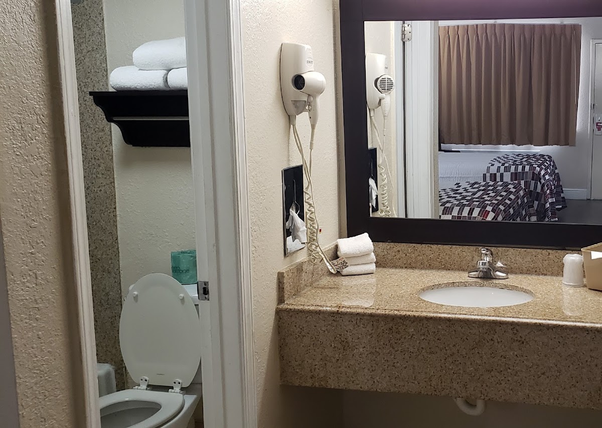 Red Roof Inn Kenner - New Orleans Airport NE photo 3