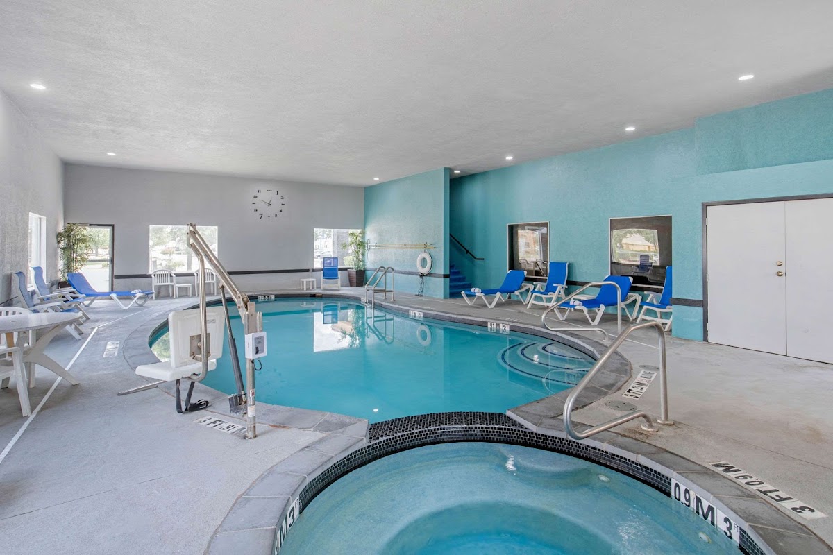 Clarion Inn & Suites DFW North photo 3