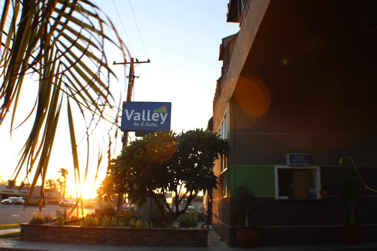 Valley Inn and Suite photo 3