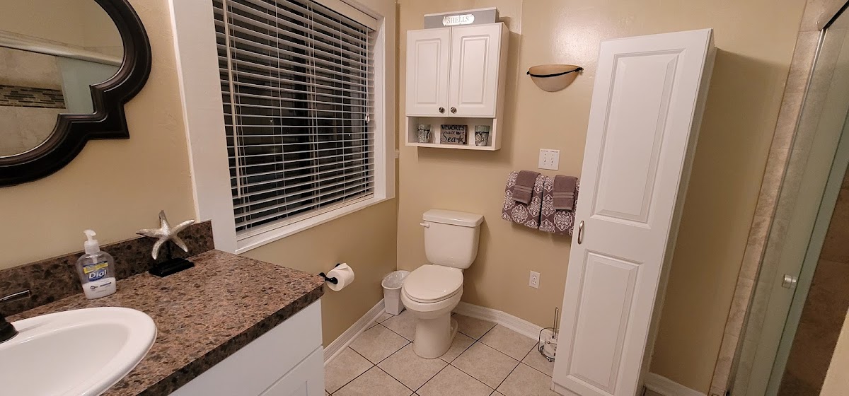 Cedar Key Harbour Master Suites