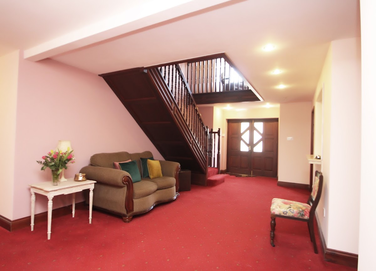 The Vale Hotel & Touring Caravan Park photo 3