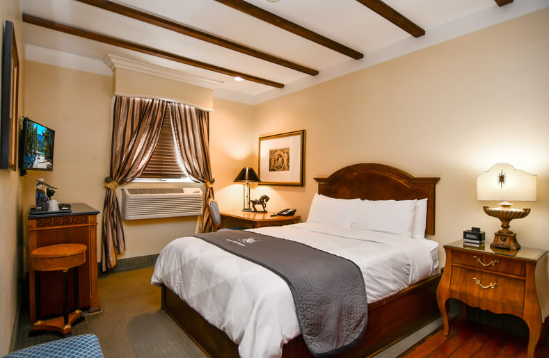 Brand Plaza Hotel photo 2