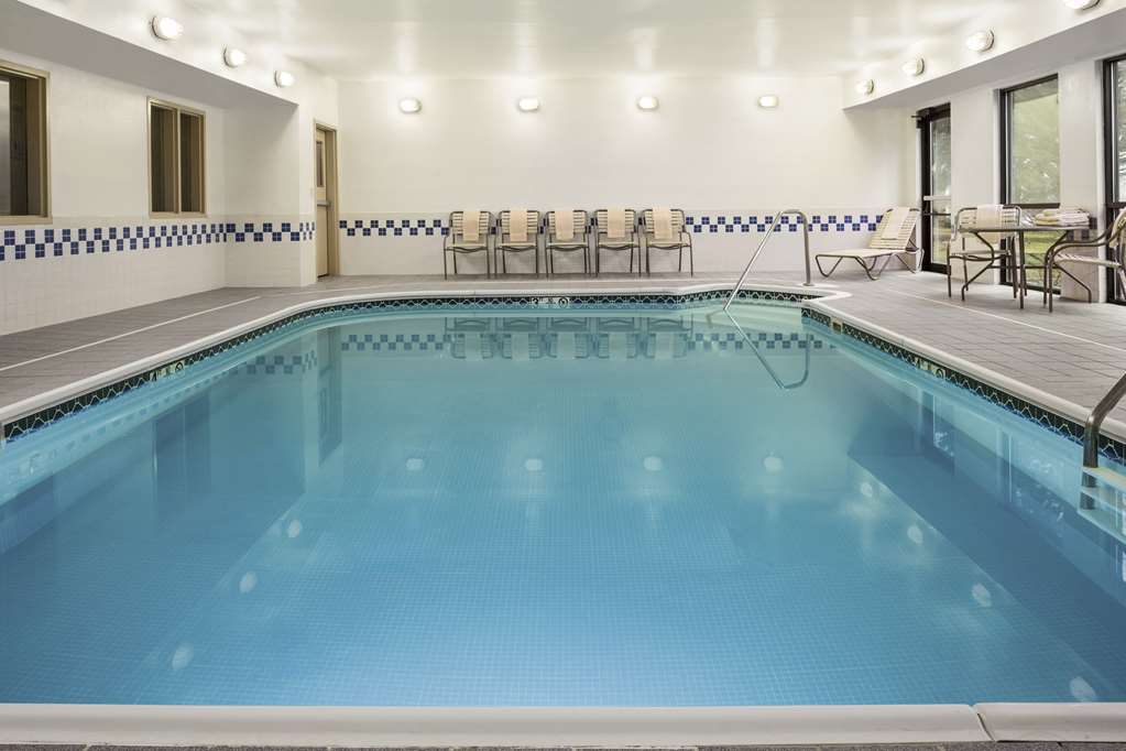 Hampton Inn Findlay photo 3