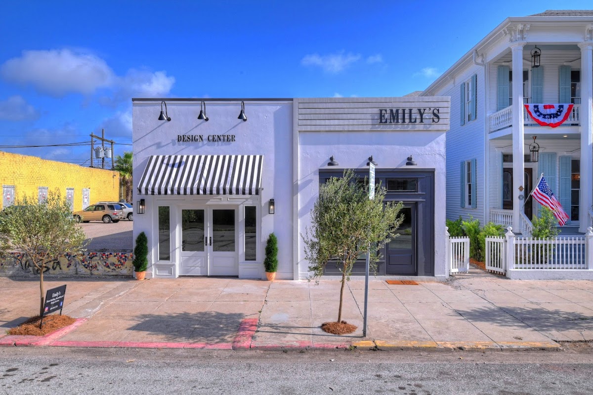Emilys On The Island