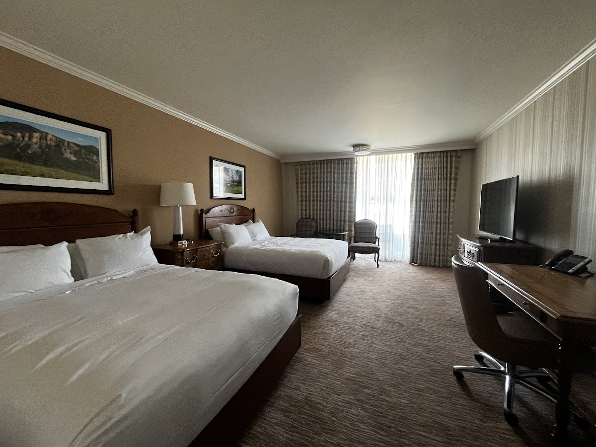 Little America Hotel & Resort - Cheyenne photo 2