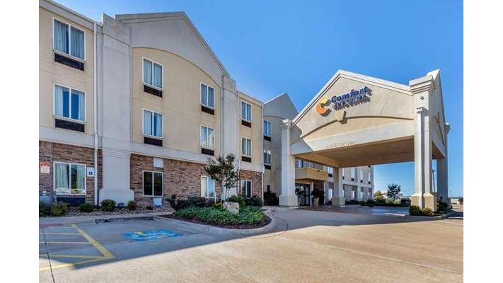 Comfort Inn & Suites Perry I-35