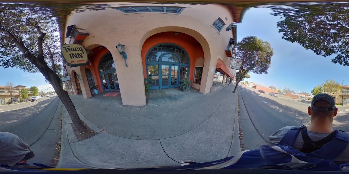 Tracy Inn photo 3
