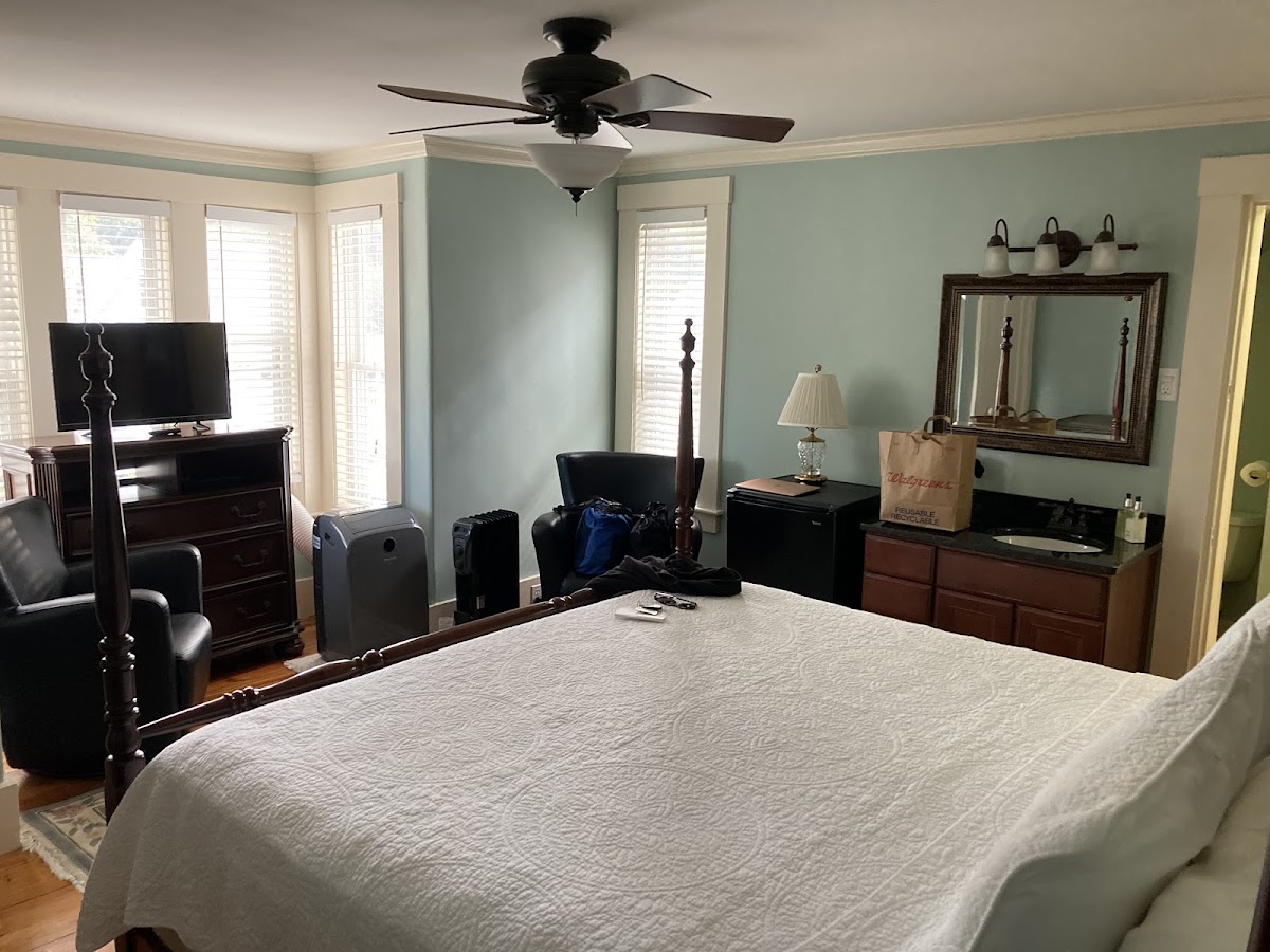Scotch Hill Inn photo 2