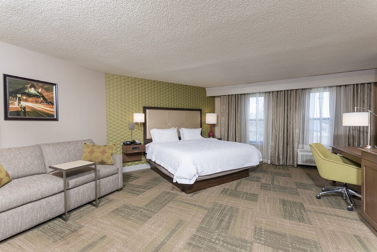 Hampton Inn Mt. Pleasant photo 2