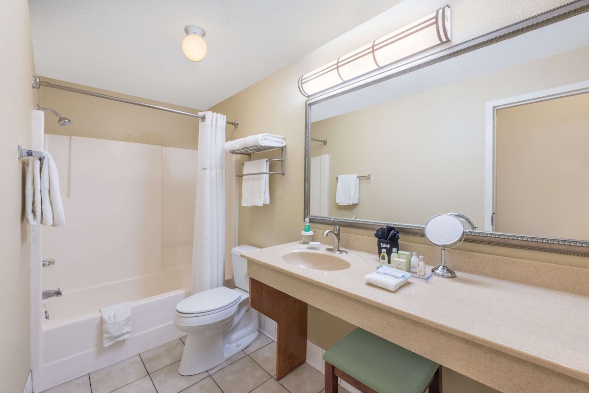 Hawthorn Extended Stay by Wyndham Rome photo 3