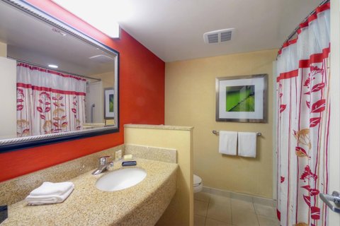Courtyard by Marriott Medford Airport photo 3