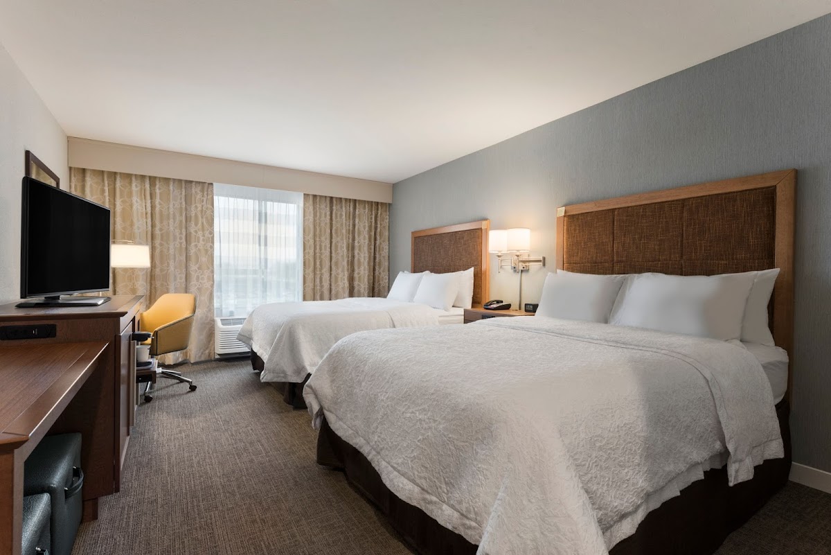 Hampton Inn Lincoln Airport photo 2