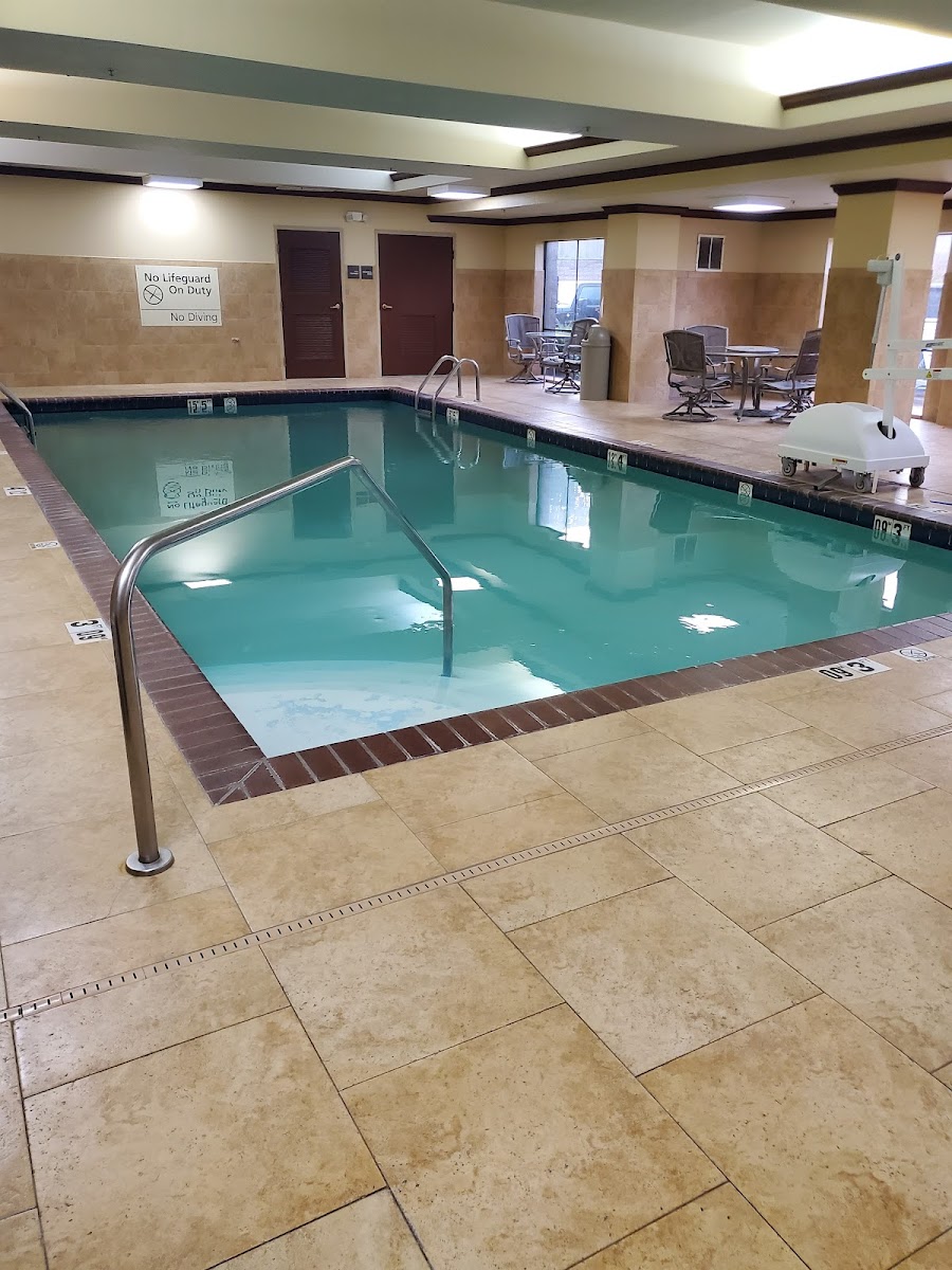 Hampton Inn Van Buren photo 3