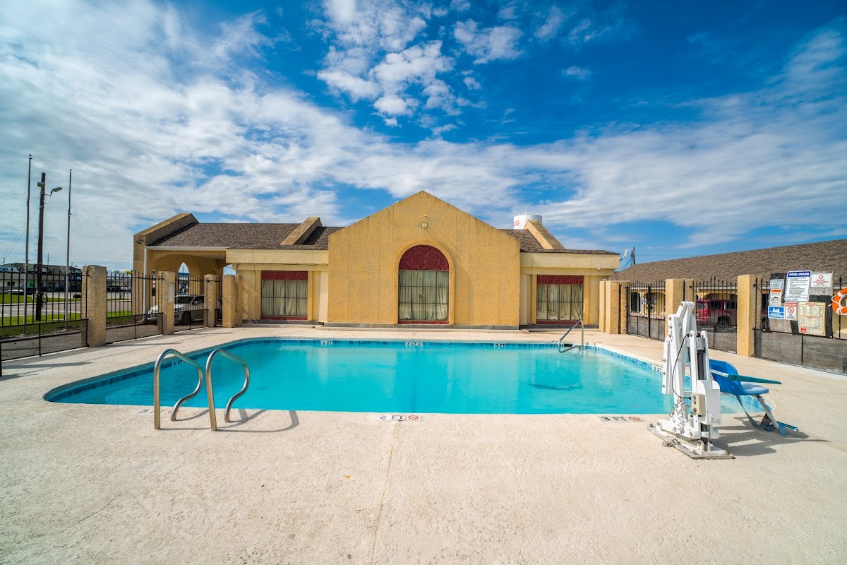 Aransas Bay Inn & Suites Corpus Christi by OYO