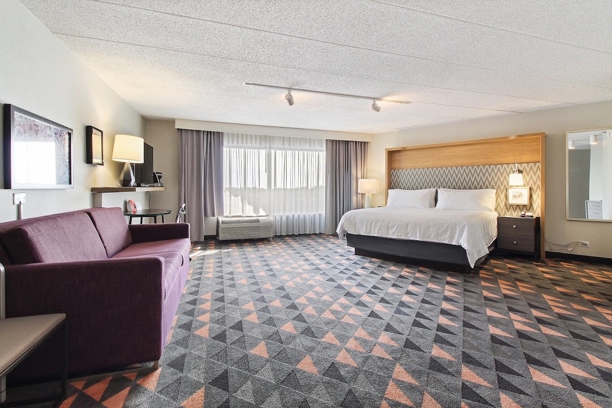 Holiday Inn Chicago NW Crystal Lake Conv Ctr by IHG photo 2