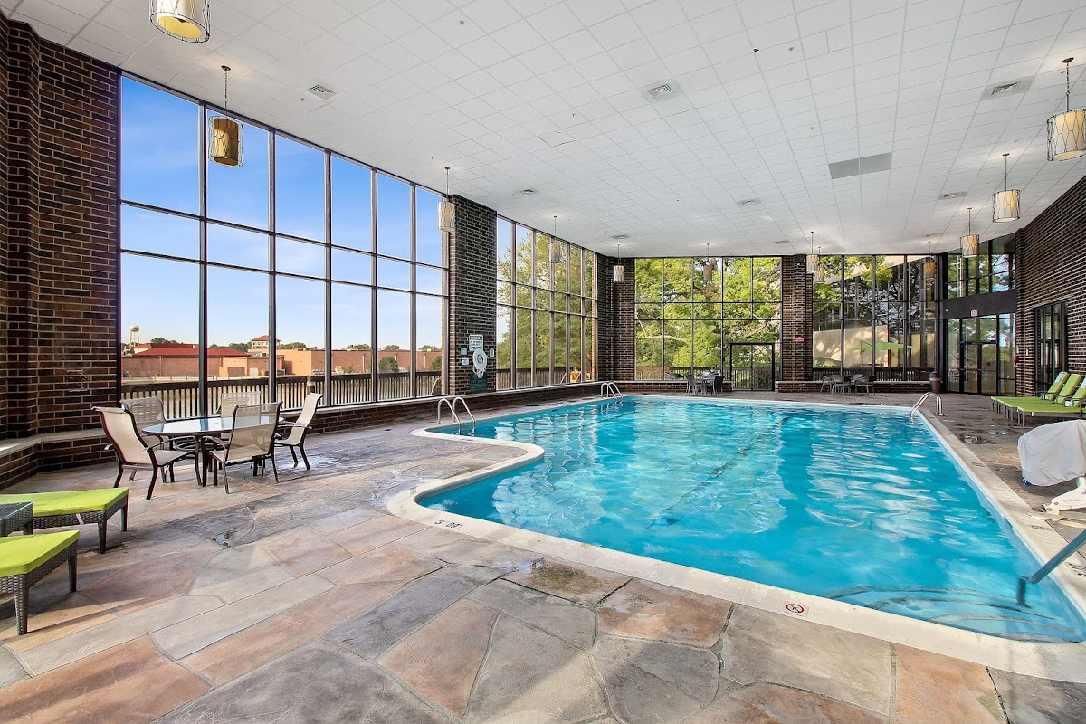 Holiday Inn Chicago NW Crystal Lake Conv Ctr by IHG photo 3