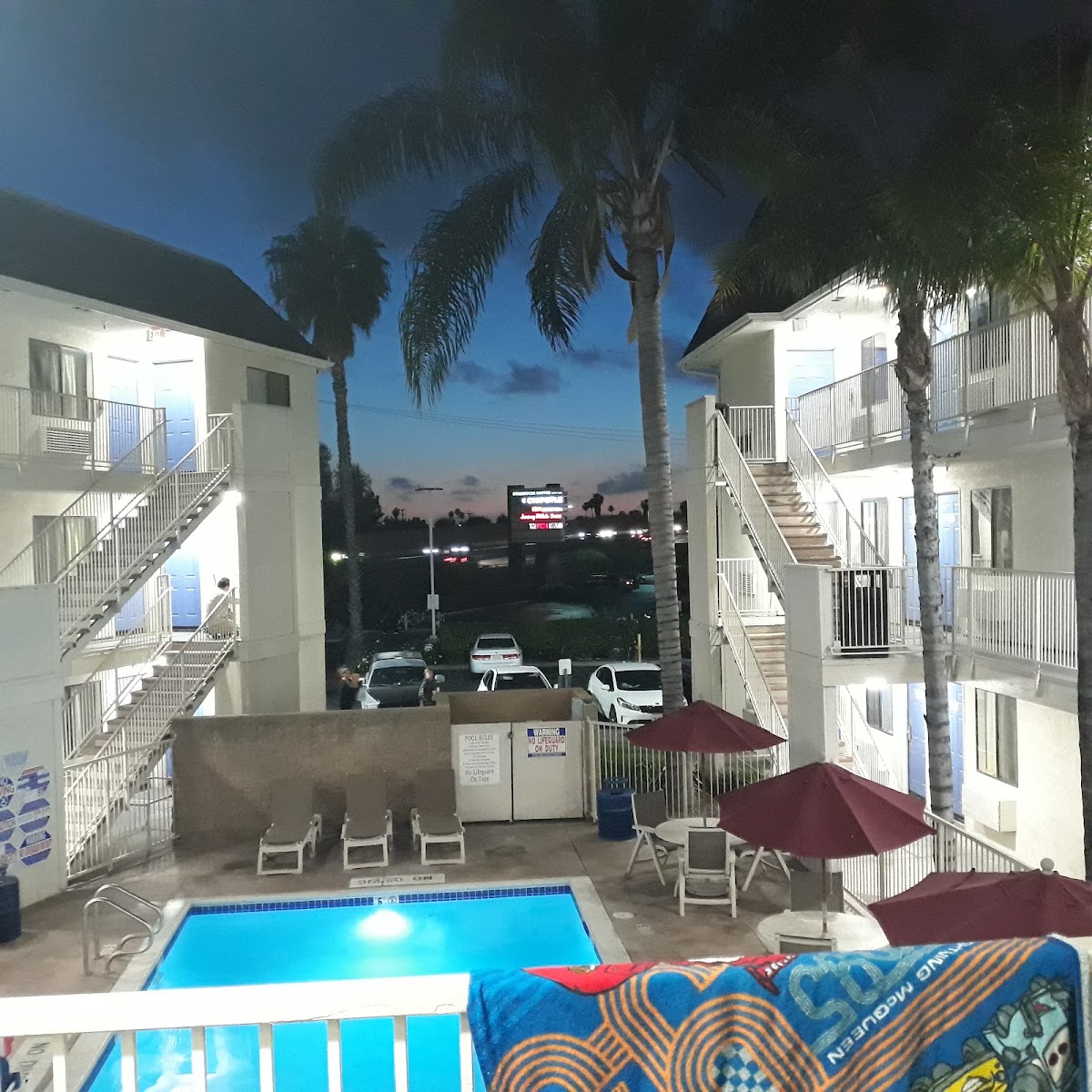 Motel 6 Buena Park, CA - Knotts Berry Farm - Disneyland photo 3