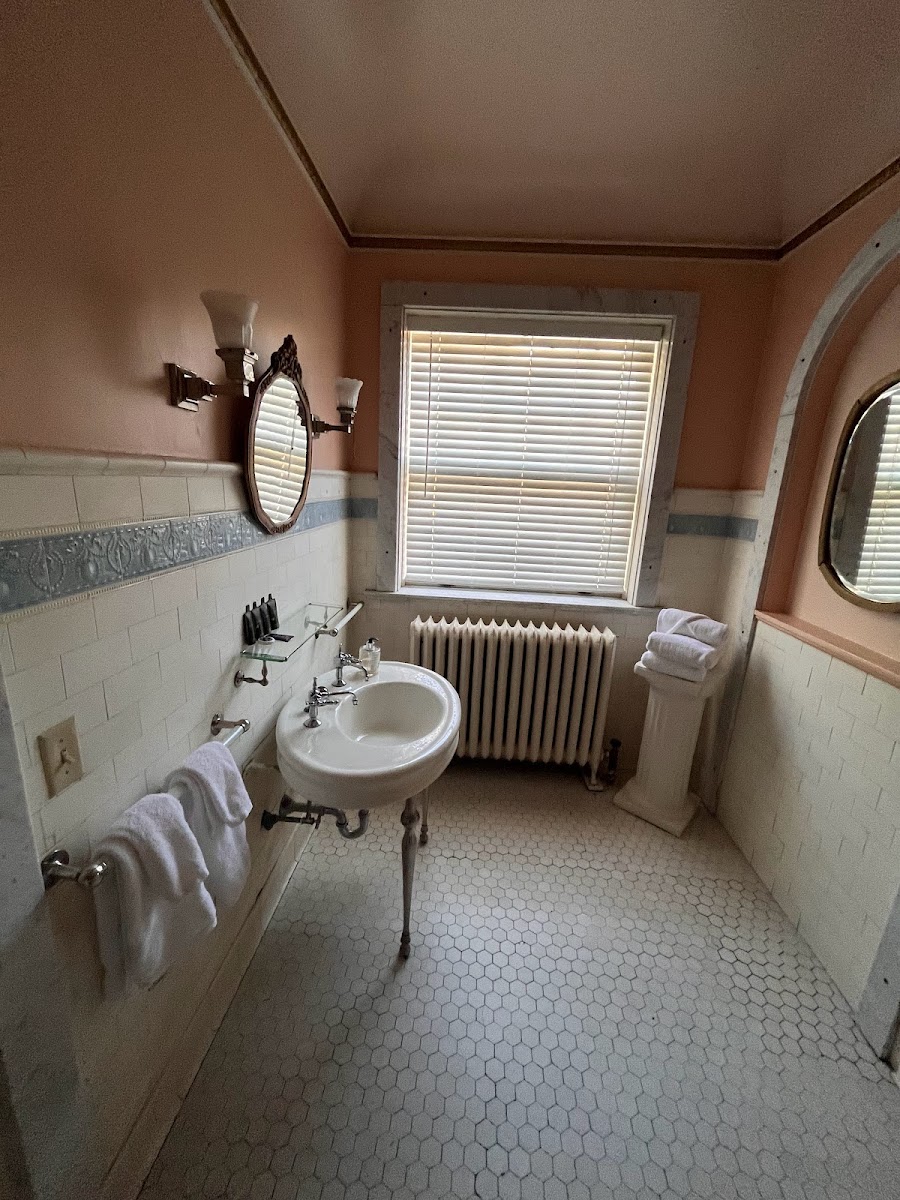 Merryweather Historic Hotel photo 3