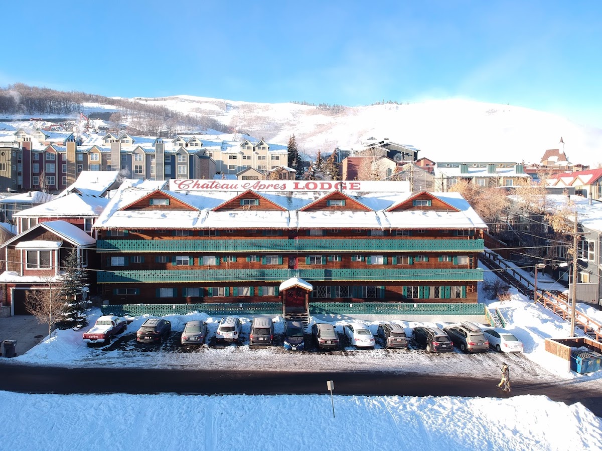 Chateau Apres Lodge photo 3