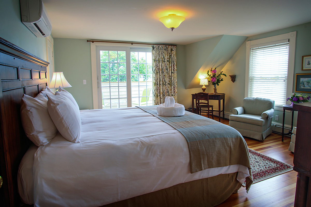 The Inn on Shore Road photo 2