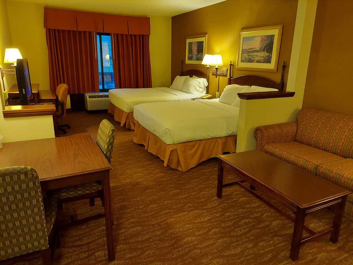 Auburn Place Hotel & Suites Paducah