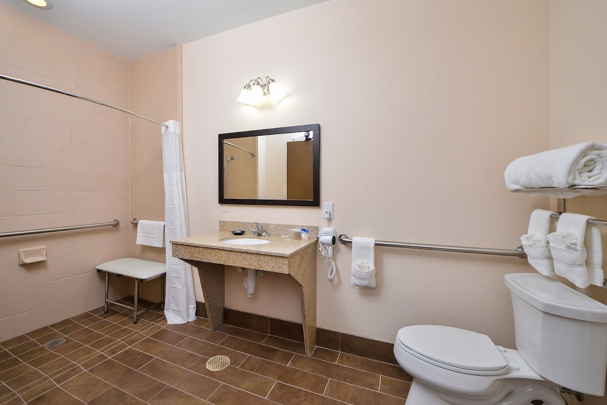 Americas Best Value Inn & Suites Cuero photo 3