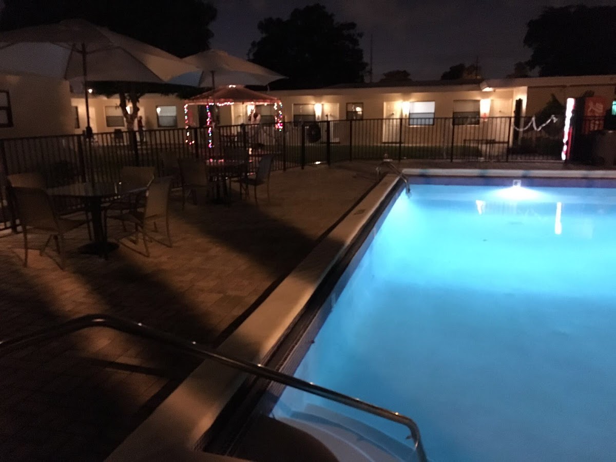 Millennium Motel photo 2
