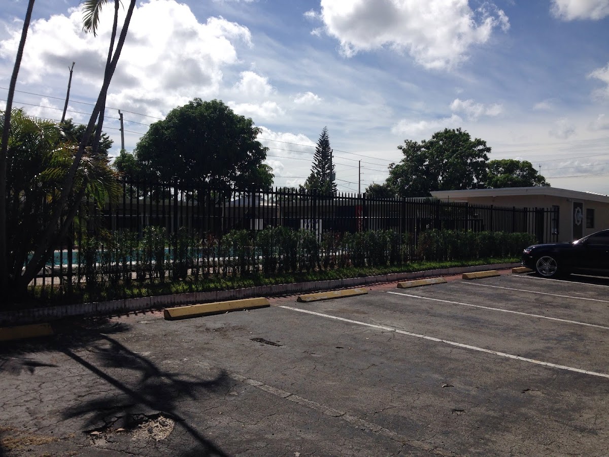 Millennium Motel photo 3