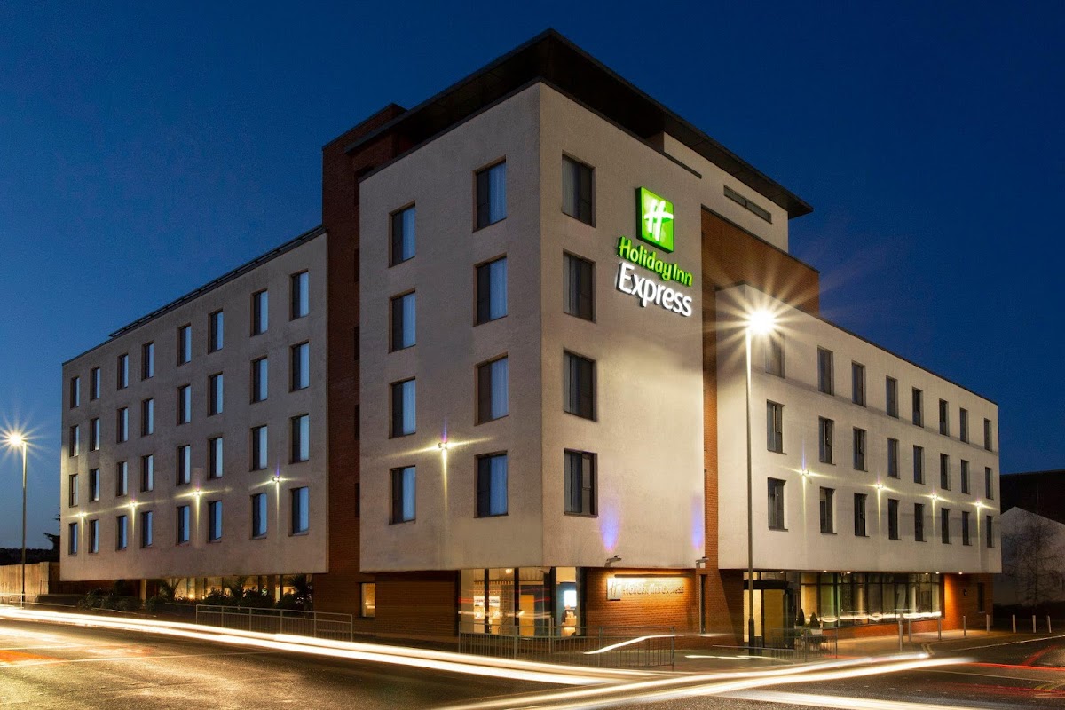 Holiday Inn Express Cheltenham Town Centre by IHG