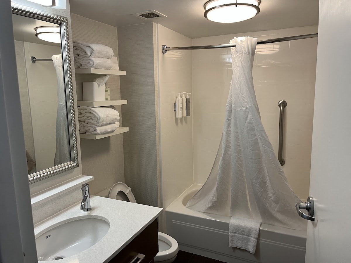 Hampton Inn Norfolk-Naval Base photo 3