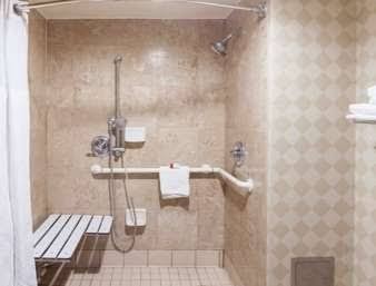 Ramada by Wyndham San Diego National City photo 3