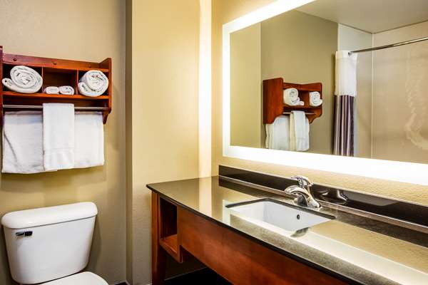 La Quinta Inn & Suites by Wyndham North Platte photo 3