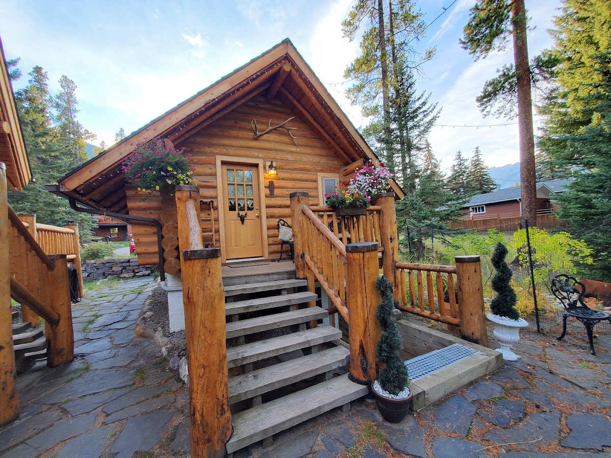 Banff Log Cabin Guesthouse