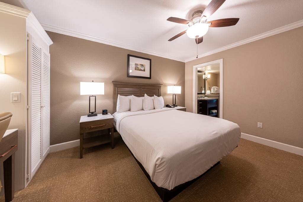 Quality Inn & Suites Hanes Mall photo 2