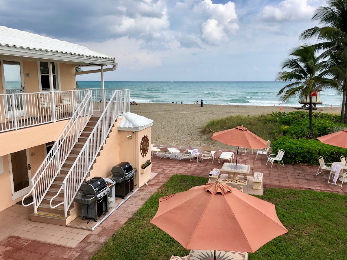 Manta Ray Inn