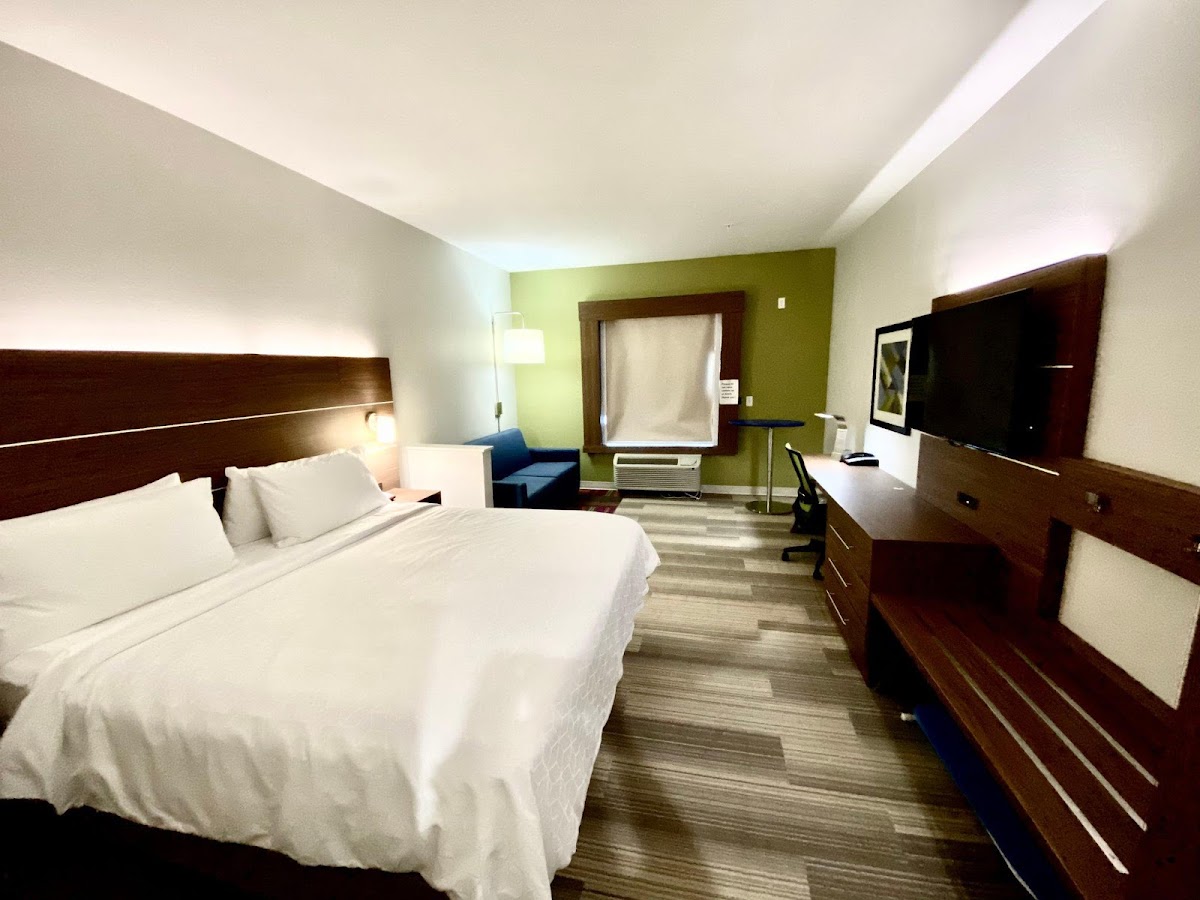 Holiday Inn Express & Suites Pineville-Alexandria Area by IHG photo 2