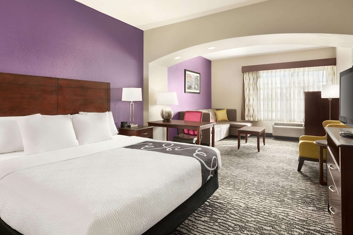 La Quinta Inn & Suites by Wyndham Fresno Northwest photo 2