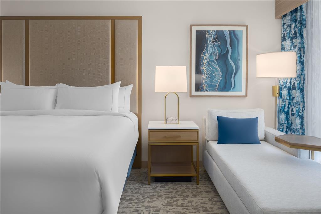 DoubleTree by Hilton Wilmington photo 2