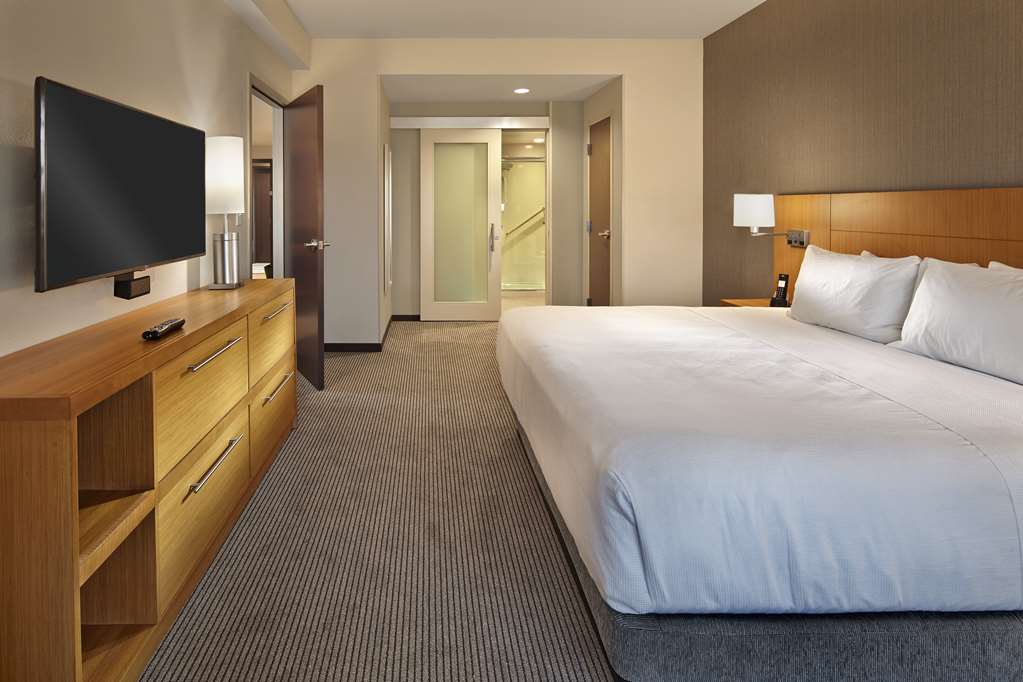 Hyatt Place Warwick Providence Airport photo 2