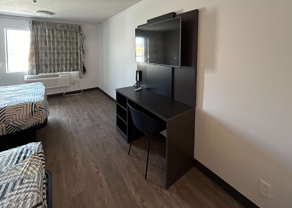 Motel 6 Lake Elsinore, CA photo 3