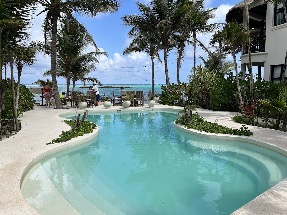 Mantaray Tulum Hotel