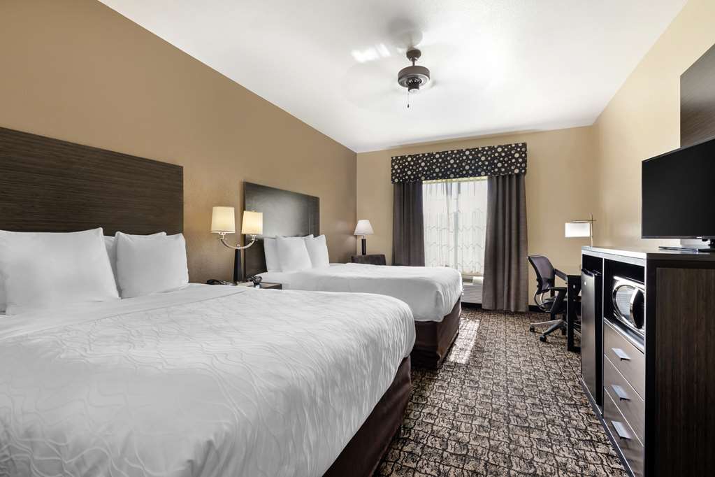 Best Western Carthage Inn & Suites photo 2